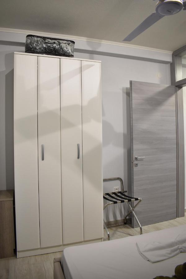 Relaxo Maisonette Elia Néa Péramos Exterior foto